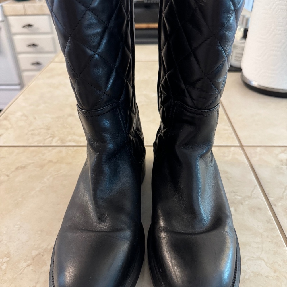 Aquatalia Waterproof Black Boot with Quilted Shaft and Buckle